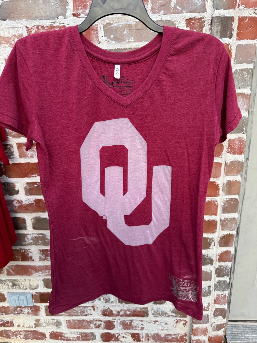 Pressbox OU Oklahoma Sooners Maroon V-Neck Graphic T-Shirt - 2XL